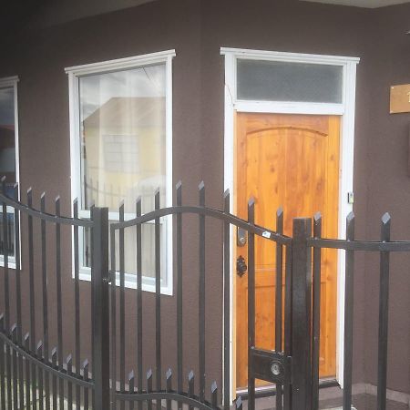 Hostel Sierra Baguales 푸에르토나탈레스 외부 사진